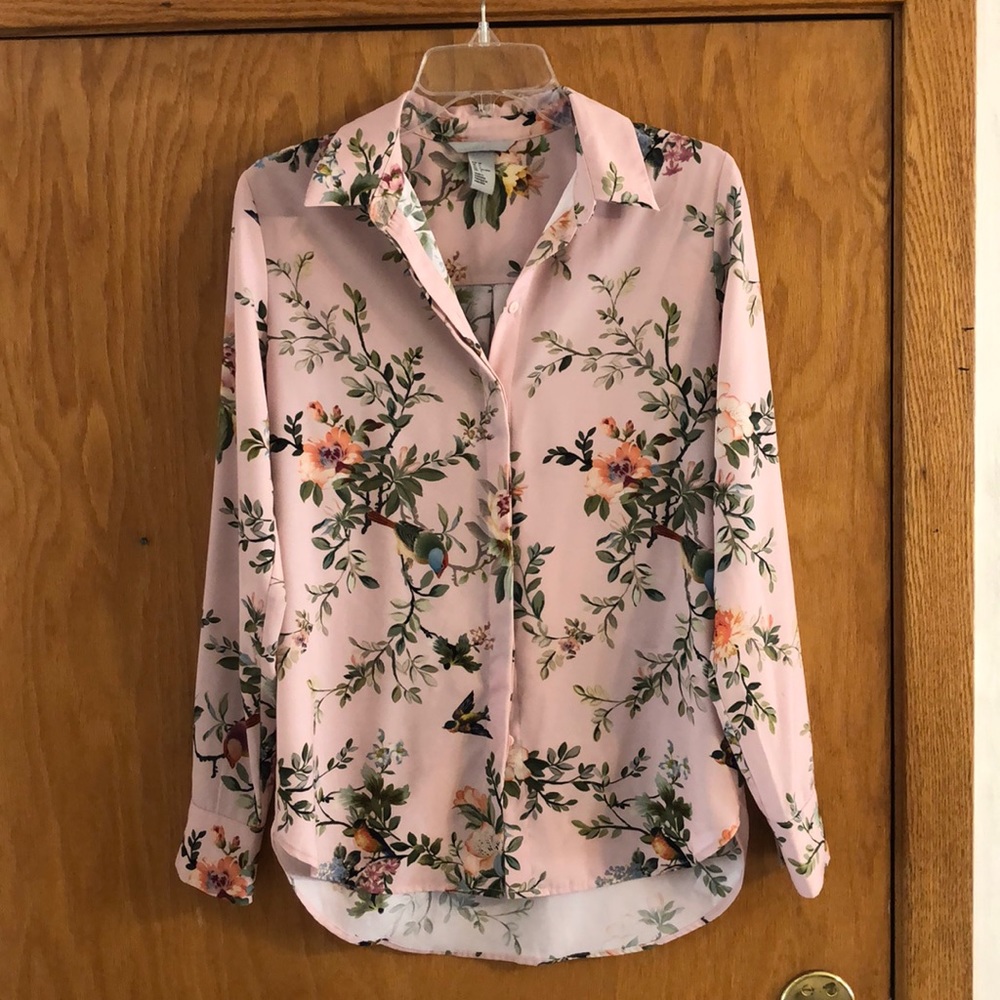 H&M floral blouse 👚 ❤️❤️🎉🎉